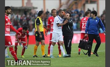 دیدار ملوان انزلی و پرسپولیس در لیگ برتر فوتبال 15