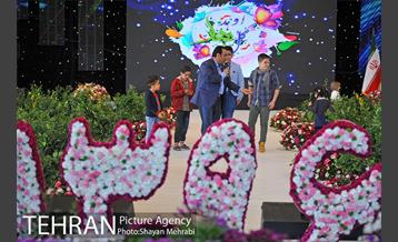 برنامه «گل آمد، بهار آمد» در بوستان زندگی  16