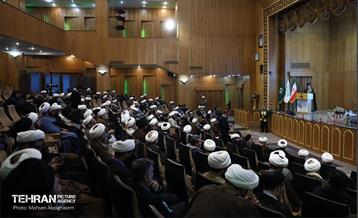 نشست هم‌اندیشی فصلی ائمه جماعات منطقه ۲۰ تهران 23