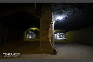 اینجا کارگاهه؛ مترو ورزشگاه تختی 44