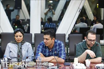 نشست صمیمی دکتر مظاهریان با اصحاب رسانه  4