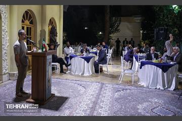 نشست شهردار تهران با اهالی شعر و ادب 1