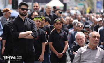 اجتماع صادقیون در فلکه دوم صادقیه 25