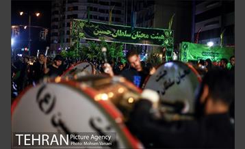 دسته عزاداری در خیابان اندرزگو‎ 12