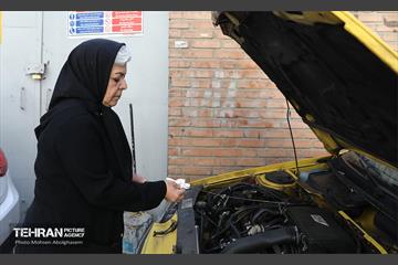 زنان شهر؛ راننده تاکسی 33