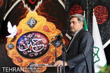 اهتزاز بزر‌گترین پرچم یا حسین (ع) 6