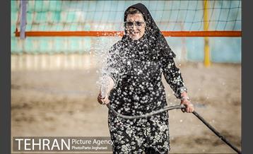 مسابقات والیبال ماسه‌ای زنان تهران 25