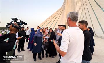 اجرای ارکستر سمفونیک تهران در میدان آزادی 7