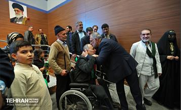 آئین تکریم و تجلیل از جانبازان سرافراز ۸ سال دفاع‌ مقدس 4