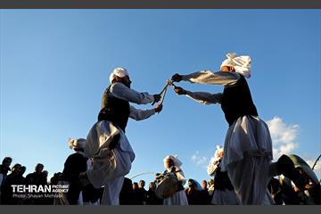 برج میلاد در ایام نوروز قرآنی 32