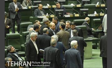 حضور شهردار تهران در جلسه علنی مجلس شورای اسلامی 4