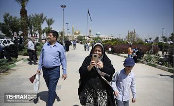 حضور مردم در مرقد امام خمینی(ره) 8