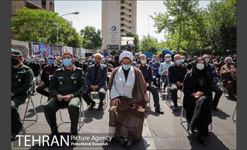 مراسم تشییع و خاکسپاری دو شهید گمنام دفاع مقدس در بوستان اندیشه 7