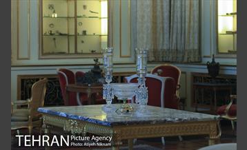 گشتی در کاخ نیاوران  7