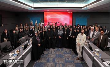 تکریم روانشناسان مستقر در مراکز اسکان موقت جنگ رمضان 1