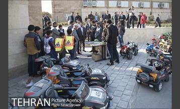 حضور علی اعطا سخنگو و عضو شورای شهردر شهرداری منطقه ۱۷‎ 10