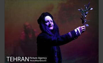 نمایش بیست هزار فرسنگ زیر دریا‎ 24