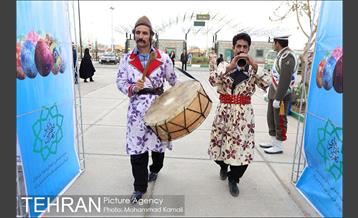 بازدید معاون فرهنگی و اجتماعی شهرداری از نمایشگاه عطر یاس 2