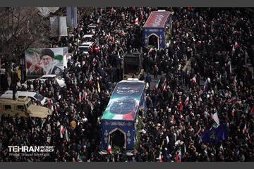 تشییع پیکر مطهر شهدای ناوشکن دنا 47
