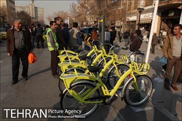 آیین رونمایی و بهره برداری از ناوگان حمل و نقل پاک با حضور دکتر قالیباف 17
