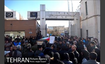 مراسم تشییع پیکر مهدی حبیبی فر 2