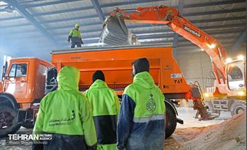 بازدید اصحاب رسانه از خدمات برف‌روبی منطقه 5 شهرداری تهران 6