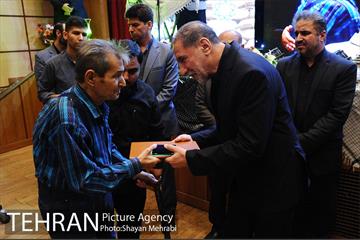 یادواره 1000 شهید منطقه 10 با حضور شهردار تهران 37