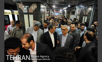 بازدید معاون اول رئیس جمهور به همراه شهردار تهران از مترو تهران 18