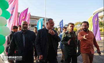 بازدید شهردار تهران از چهارمین رویداد سراسری تولید محتوای دیجیتال بسیج 2