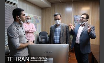 بازدید مدیرعامل مترو از آژانس عکس تهران و استودیو شهر 8