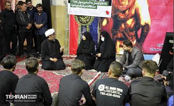 حضور شهردار منطقه هشت در مراسم عزاداری روز عاشورا