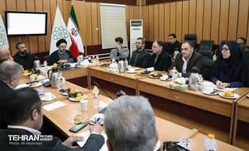 حضور عضو شورای اسلامی شهر در منطقه ۱8 14