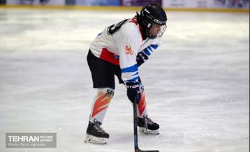 اسکیت هاکی روی یخ زنان 5