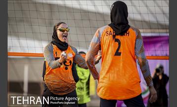 مسابقات والیبال ماسه‌ای زنان تهران 13