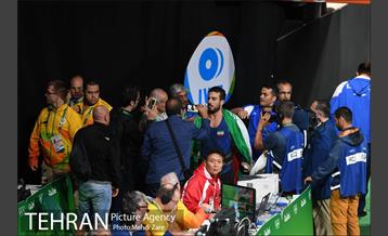 قهرمانی کیانوش رستمی در وزنه برداری المپیک ریو 22