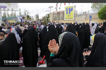 نماز عید فطر در مصلی تهران 16