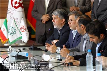 امضاء تفاهم‌نامه میان شهرداری تهران و وزارت فرهنگ و ارشاد اسلامی 9