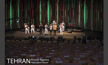 کنسرت آنلاین گروه لیان و جناب خان 11