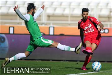 دیدار تیم های فوتبال ماشین سازی و پرسپولیس