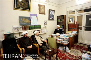 دیدار حجت‌الاسلام صادق‌زاده با تعدادی از مراجع عظام تقلید و علما در شهر مقدس قم 1