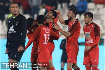 دیدار تیم های پرسپولیس  و صنعت نفت آبادان 6