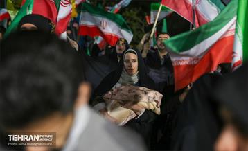 اجتماع مردمی در میدان ونک 1