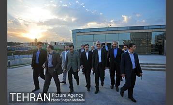 بازدید مهندس افشانی شهردار تهران از مجموعه باغ کتاب 32