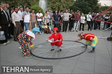 اختتامیه نمایش های خیابانی پویش از خودمان شروع کنیم 25