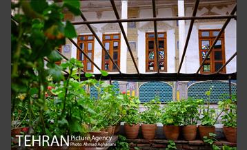 عمارت مسعودیه در میدان بهارستان 21