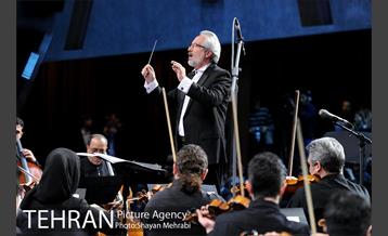 شب موسیقی انقلاب در منطقه گردشگری عباس آباد 32