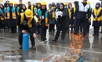 مانور گروه‌های مردمی دوام در منطقه 17 تهران 17