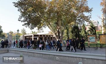 نمایشگاه «رخ دوست»تور تهرانگردی وابستگان نظامی سفارتخانه‌های خارجی مقیم تهران 38