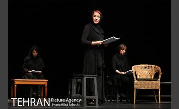 نمایشنامه خوانی «در مصر برف نمی بارد»‎ 1