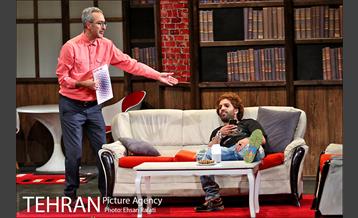 نمایش یک ساعت آرامش در تماشاخانه ایرانشهر 7